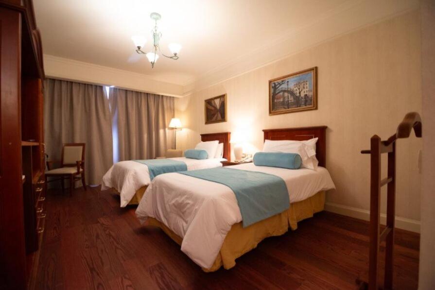 Epic Hotel Villa Mercedes Luaran gambar
