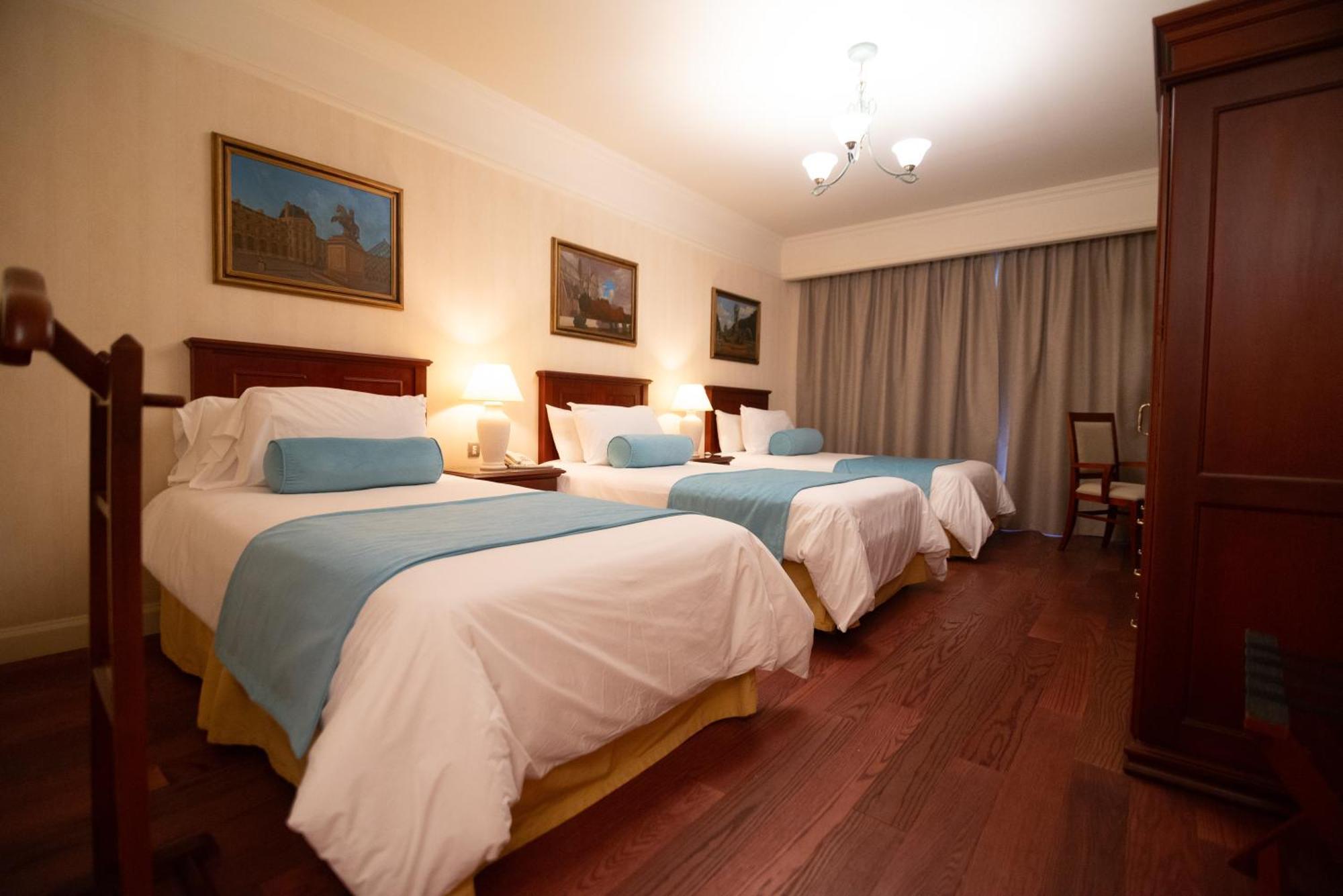 Epic Hotel Villa Mercedes Luaran gambar