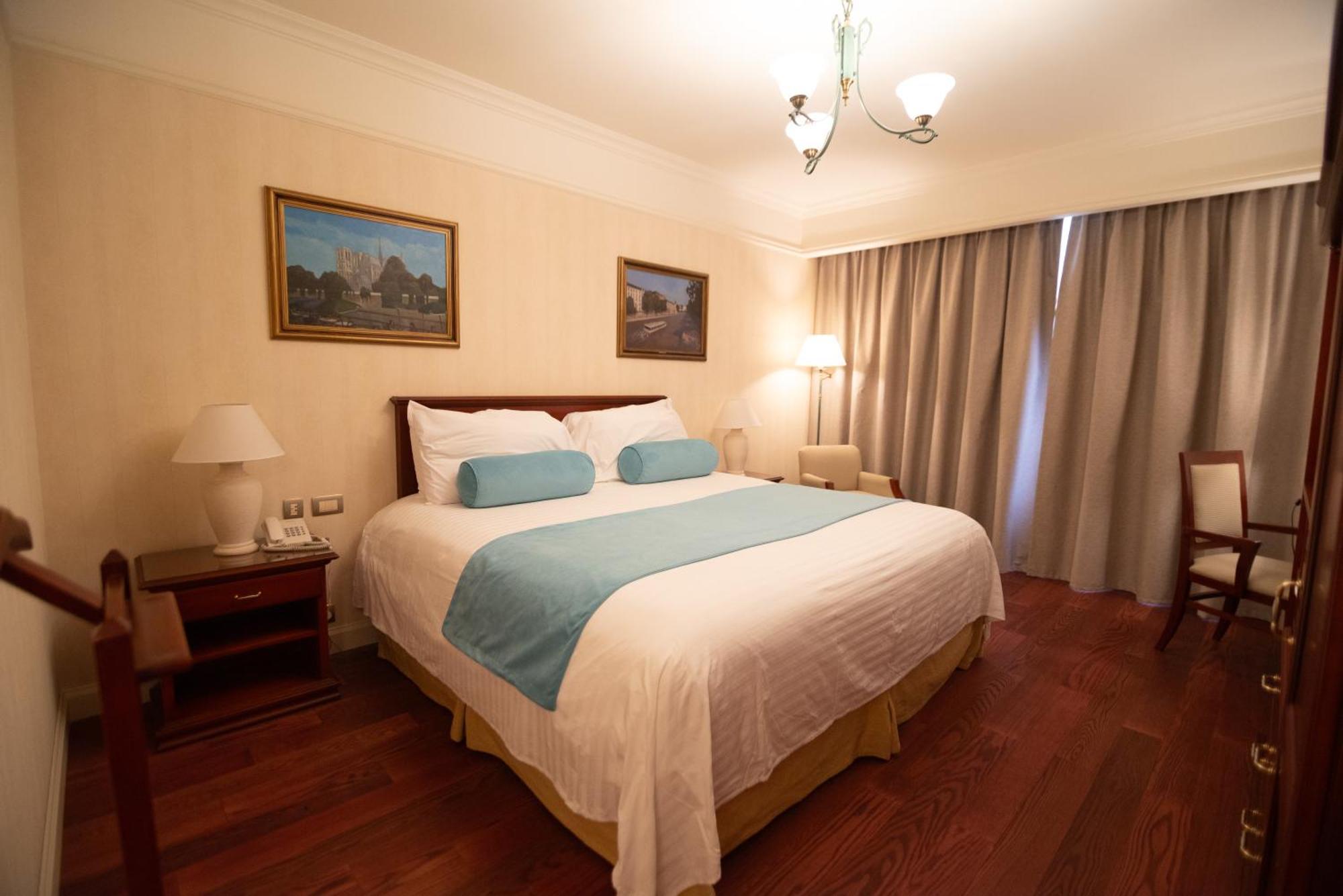 Epic Hotel Villa Mercedes Luaran gambar